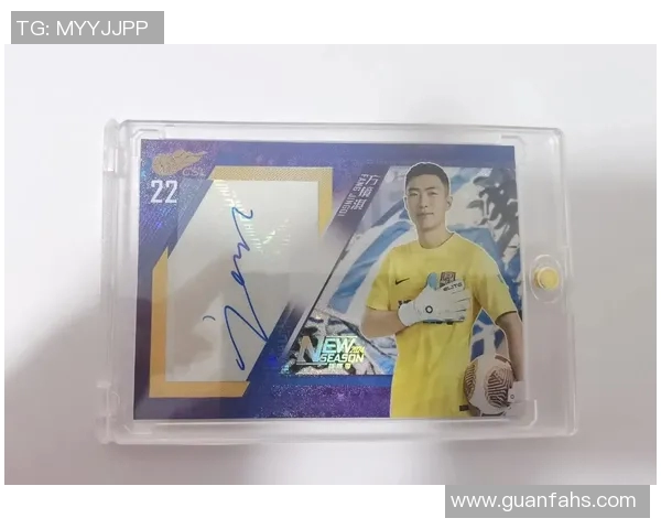 球星亲手送出签名足球惊喜视频,粉丝热泪盈眶感动瞬间尽收眼底 球星亲手送出签名足球惊喜视频,粉丝热泪盈眶感动瞬间尽收眼底